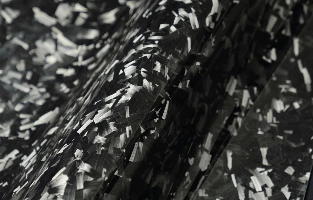 DYNOforged-carbon gloss 1,52